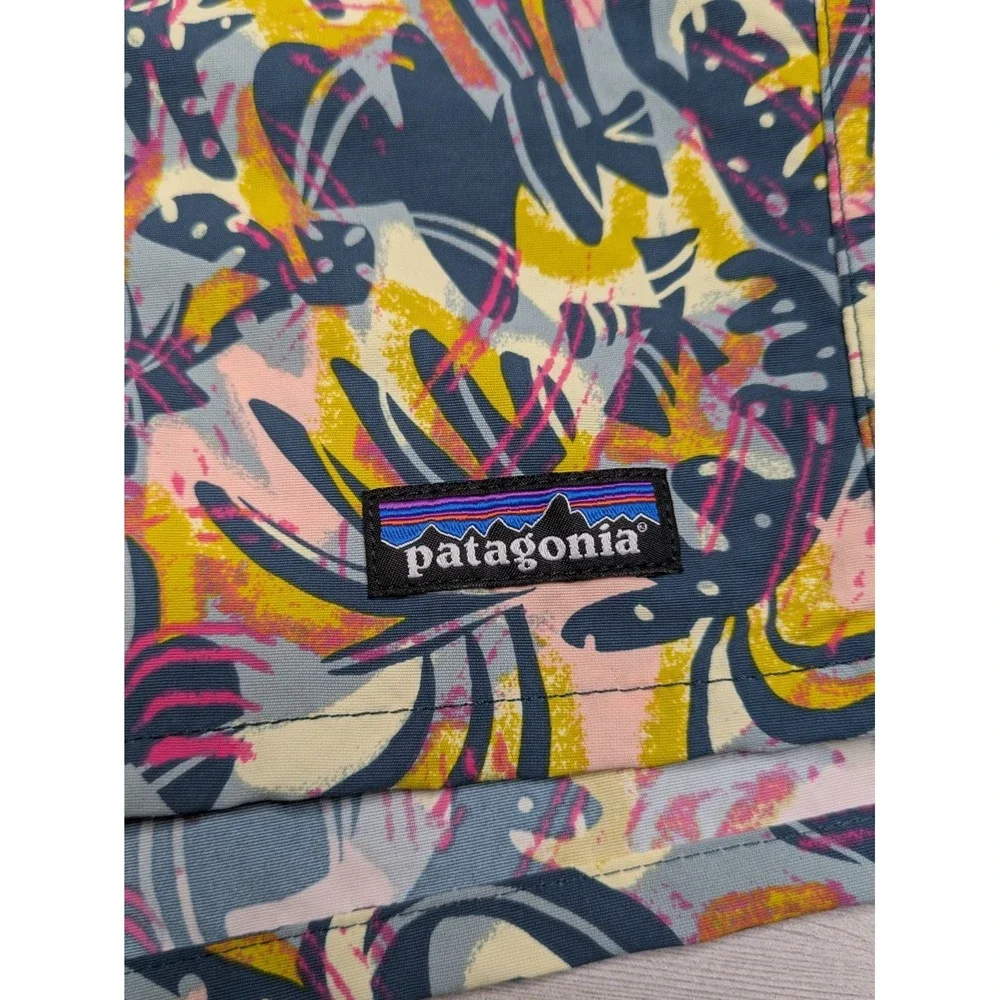 Patagonia Women's Baggies‎ 5